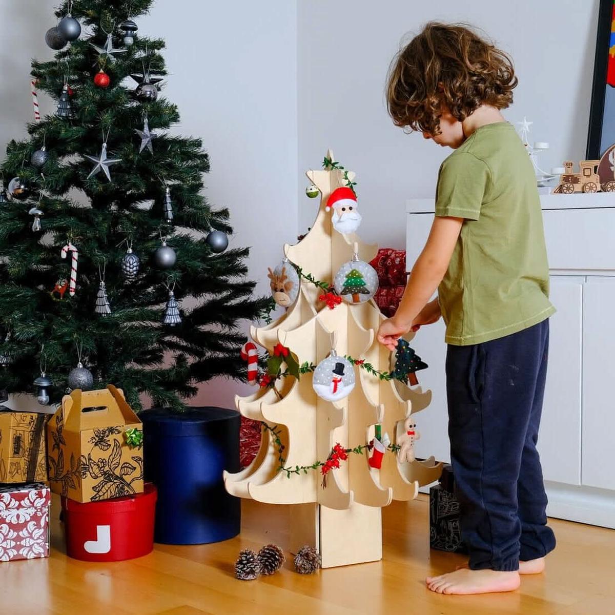 Wooden Christmas Tree & Felt Ornaments - Educational for Toddlers - Montessori