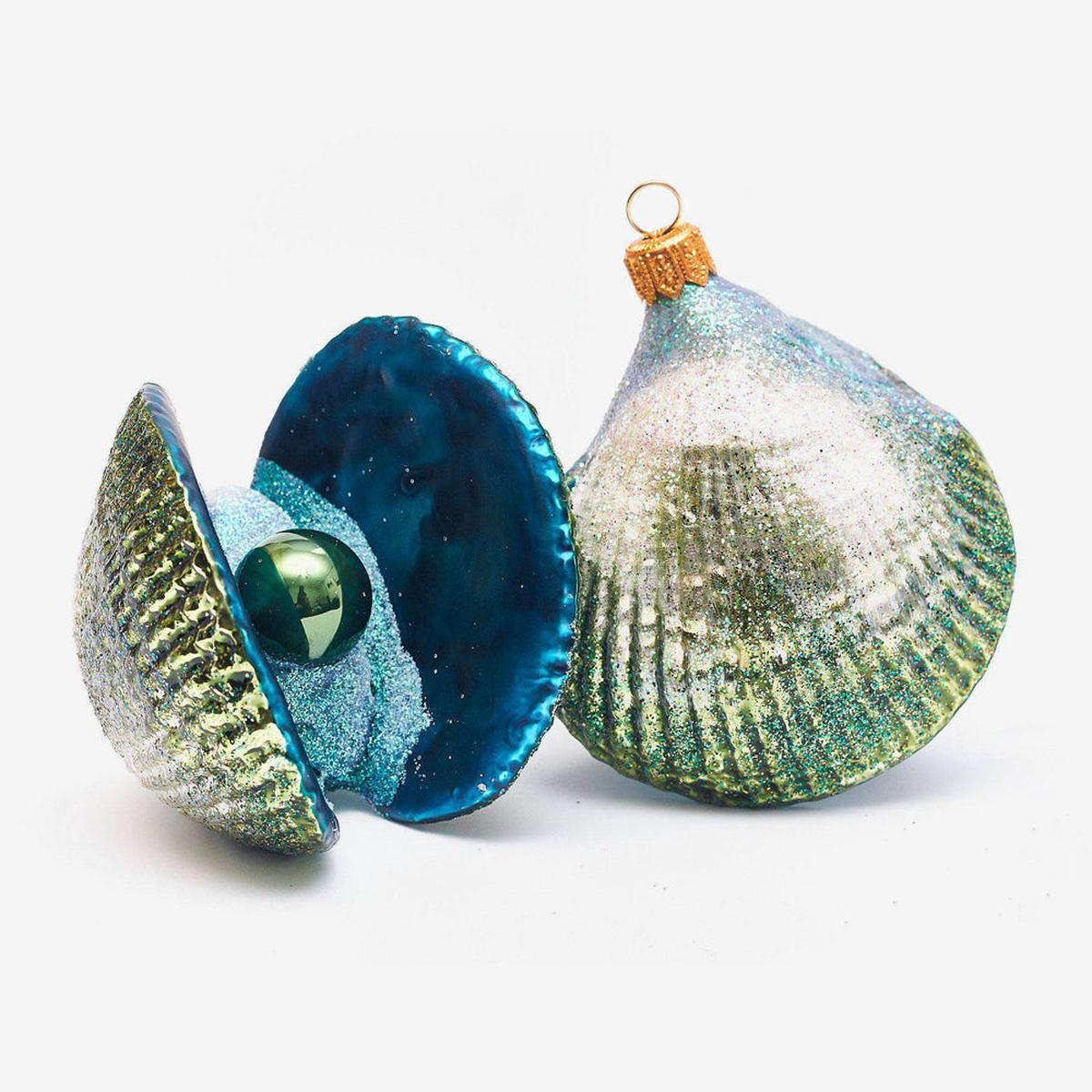 Blue Oyster With Pearl Ornament