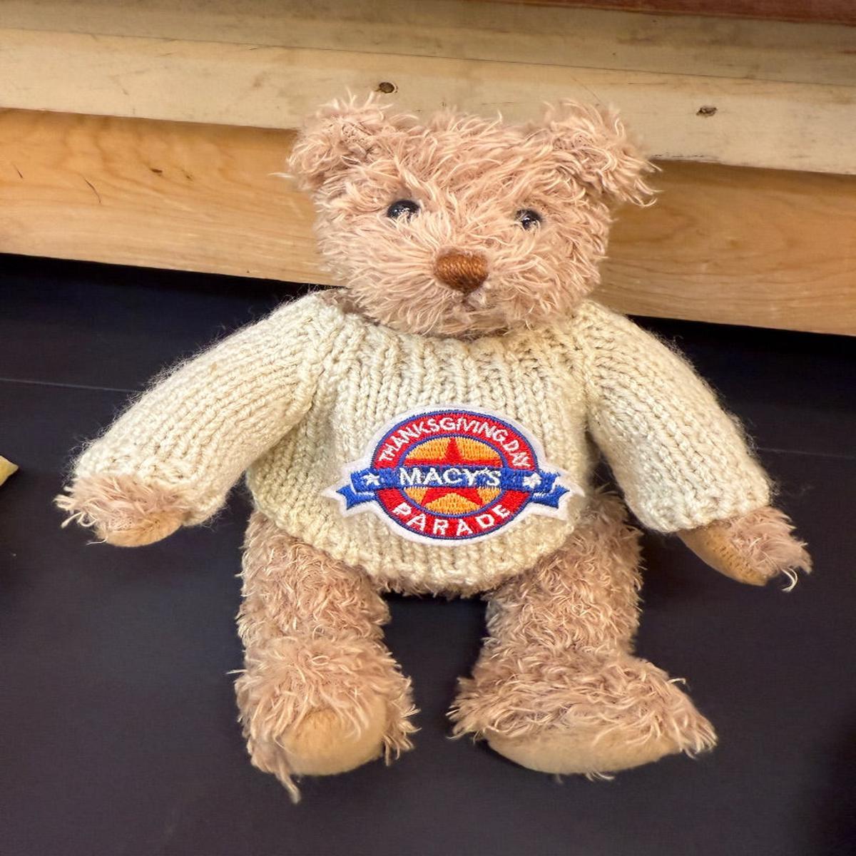 2002 Macys Gund Bear