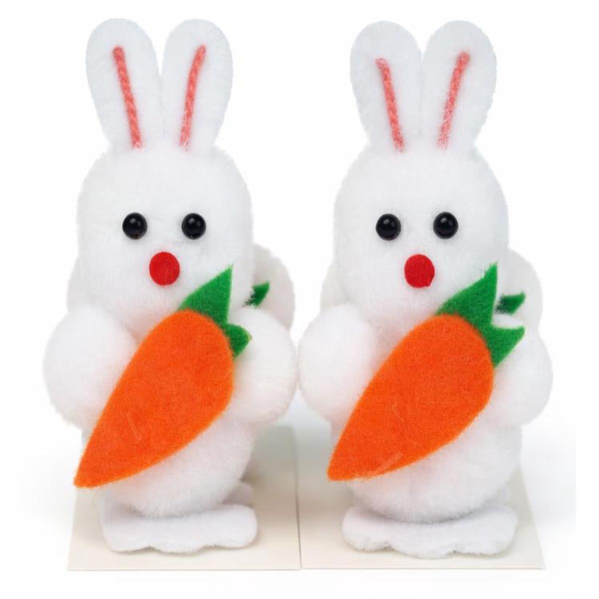 4 Bunnies with Carrot