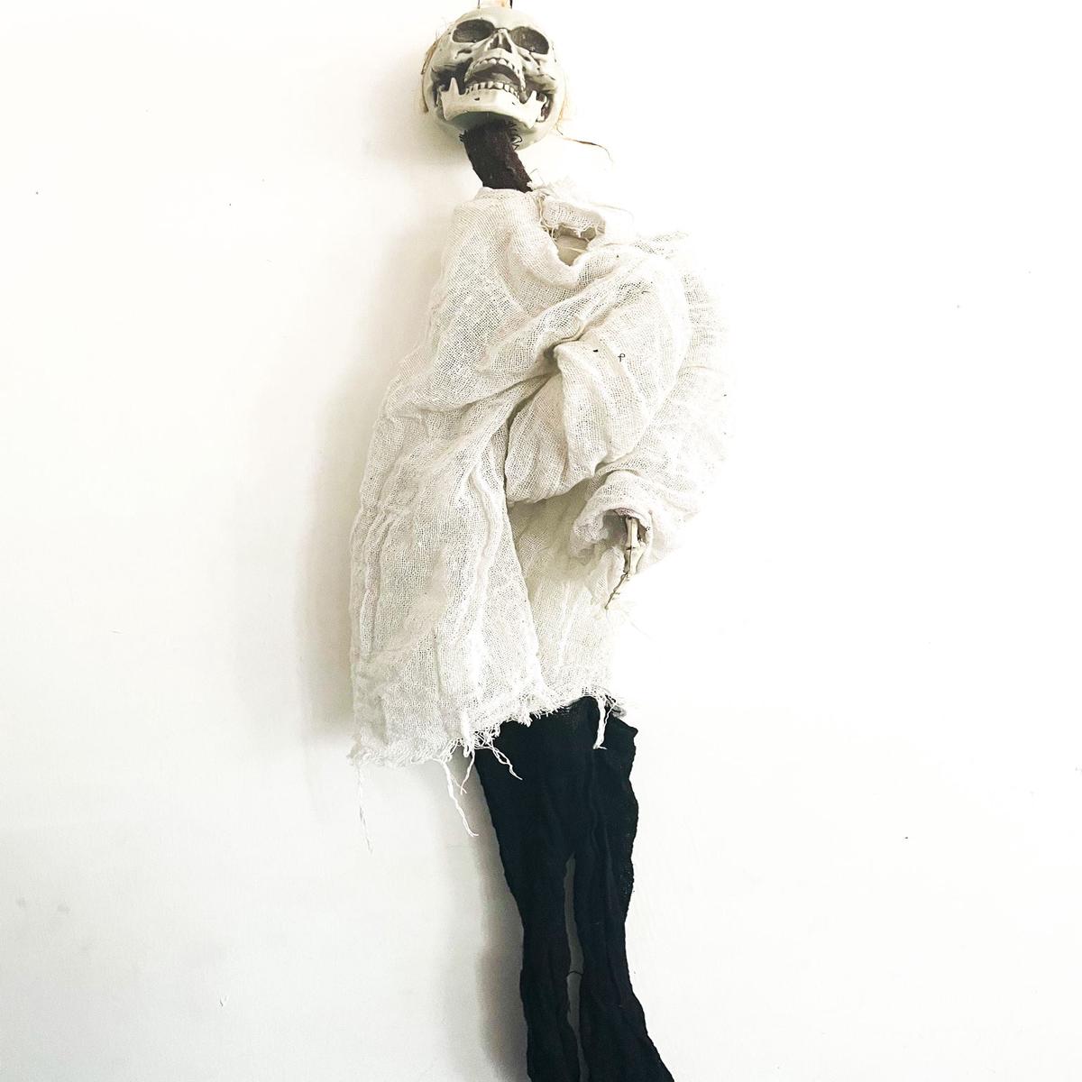 Animated Skeleton with Severed Legs 100cm Halloween Ornaments
