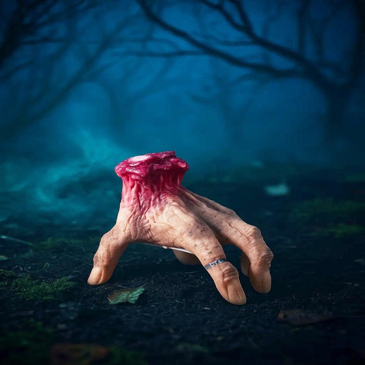 14cm Animated Bloody Halloween Severed Hand