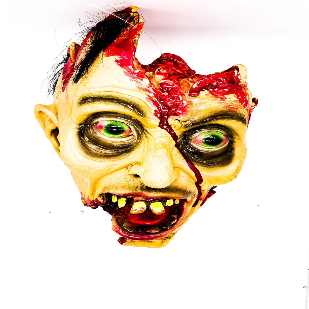 Bloody Severed Zombie Head 20cm Halloween Ornaments