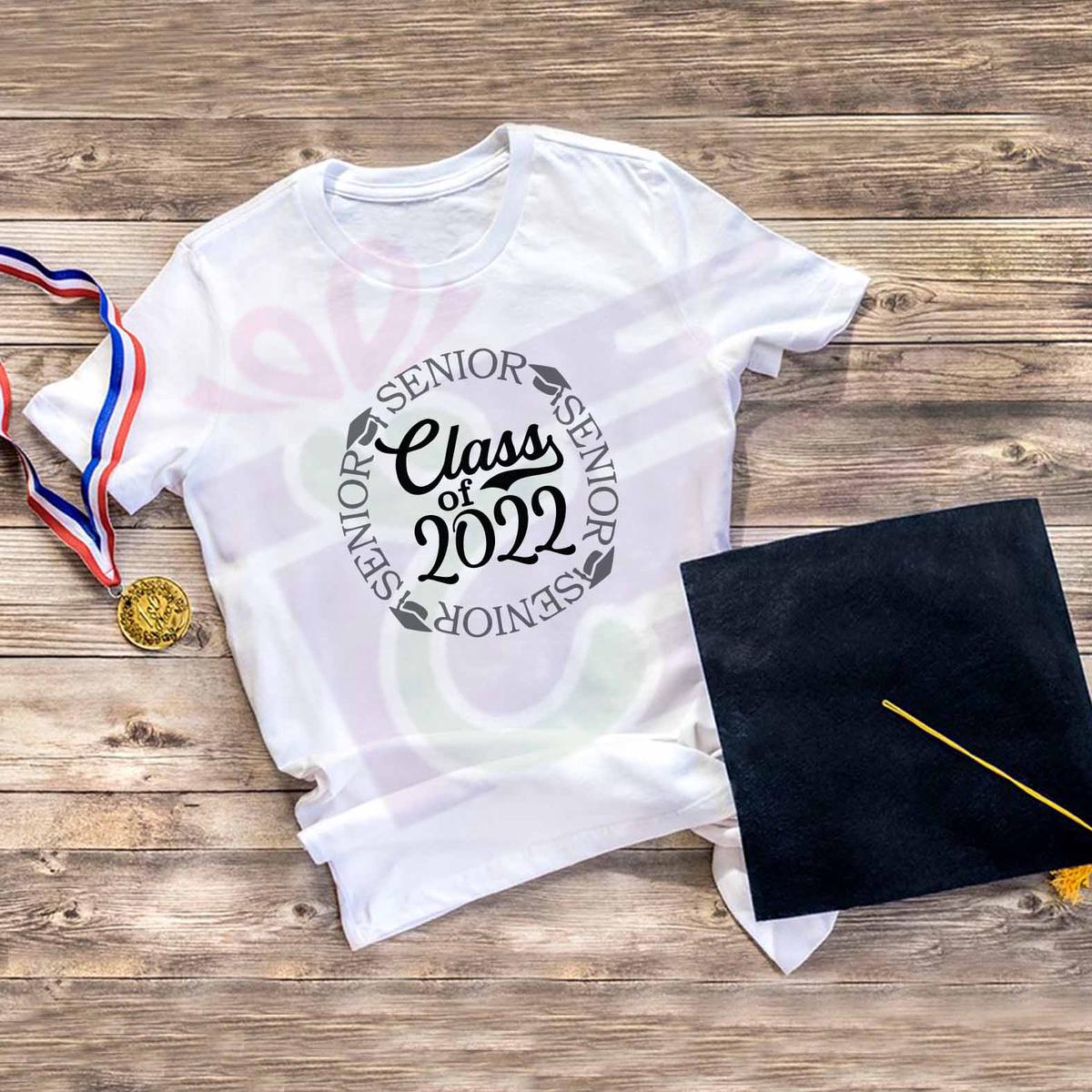 Senior circle graduation shirt