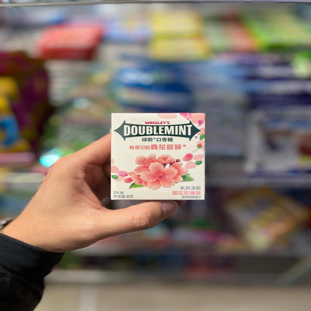 (CHINA) DOUBLEMINT GUM SAKURA MINT- 12PCS